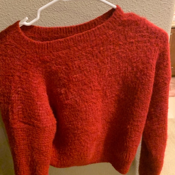 Red forever 21 sweater - Picture 2 of 3